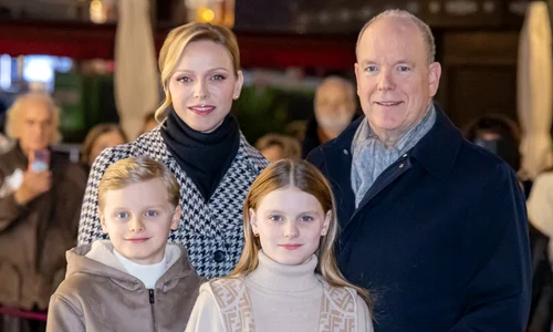Albert, Charlene și gemenii au aprins luminile de Crăciun, Foto Palatul Prințului 1 jpg