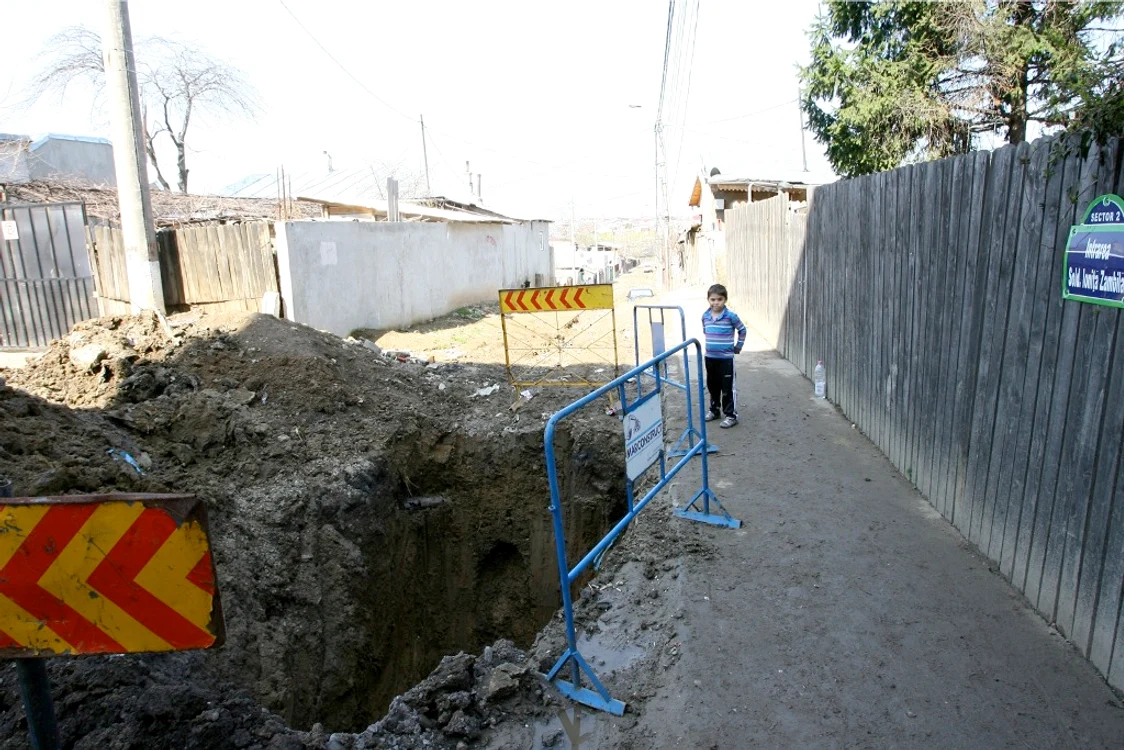 
    Străzi neasfaltate în Sectorul 2 al Capitalei (foto: Cătălin Tudorică)  