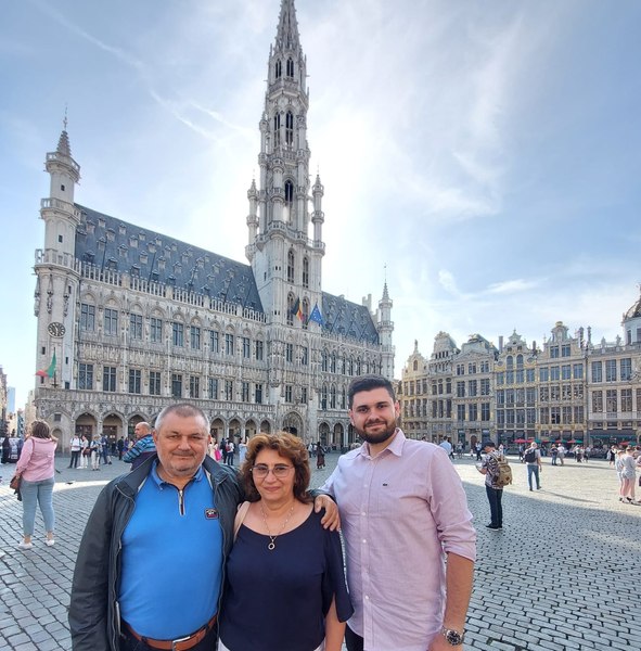 Tragedie în familia politicianului Corneliu Bichineț. Soția sa a murit în minivacanța de Rusalii, la Bruxelles