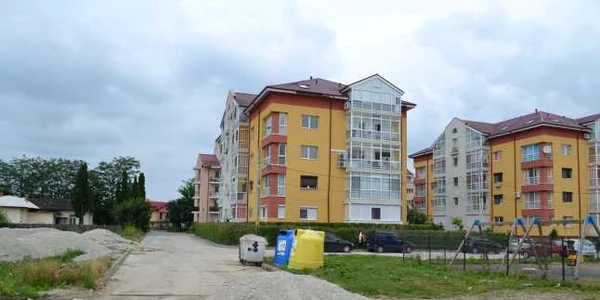 Apartamentele cu credit ipotecar luate în cartierul Bucegi au devenit o povară pentru proprietari