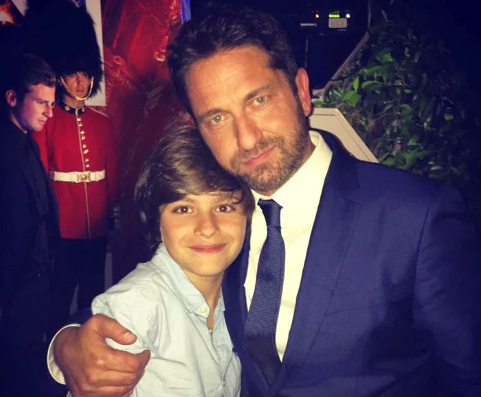 Mario s-a fotografiat cu Gerald Butler la premiera filmului în care actorul joacă 