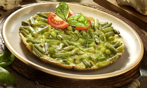 tarta din omleta cu fasole verde jpeg