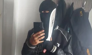 atacator livrator fb jpg