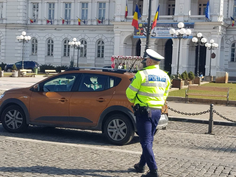 Doamnele și domnișoarele au tras pe dreapta FOTO Claudia Untaru
