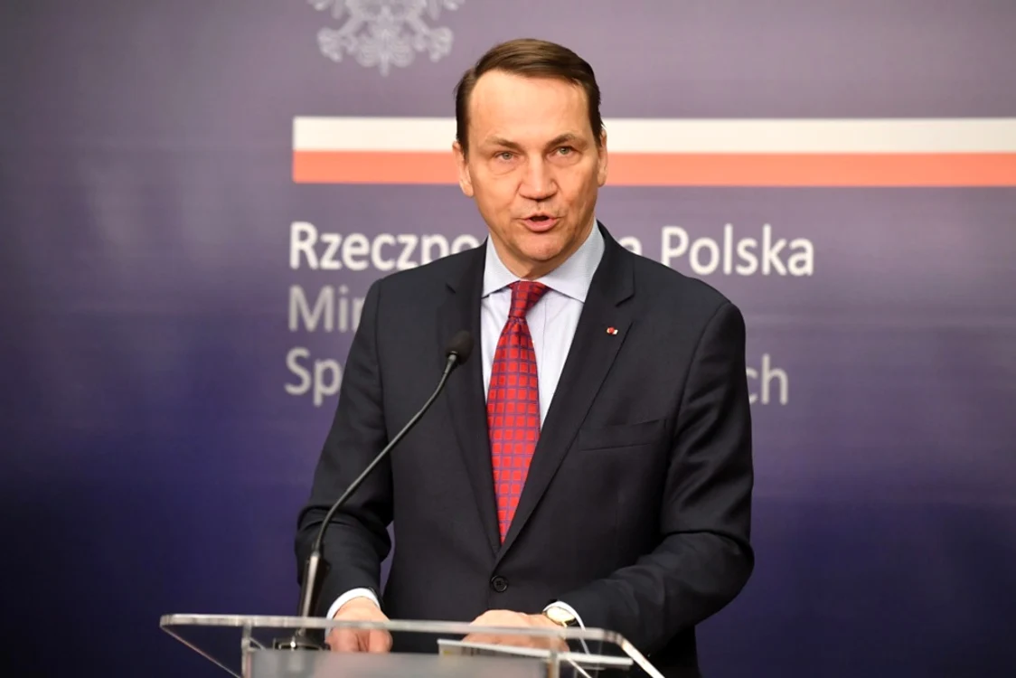 Radoslaw Sikorski,ministrul de externe polonez