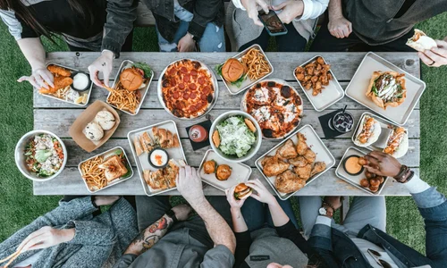 masa mancare pranz alimente unsplash1 jpeg
