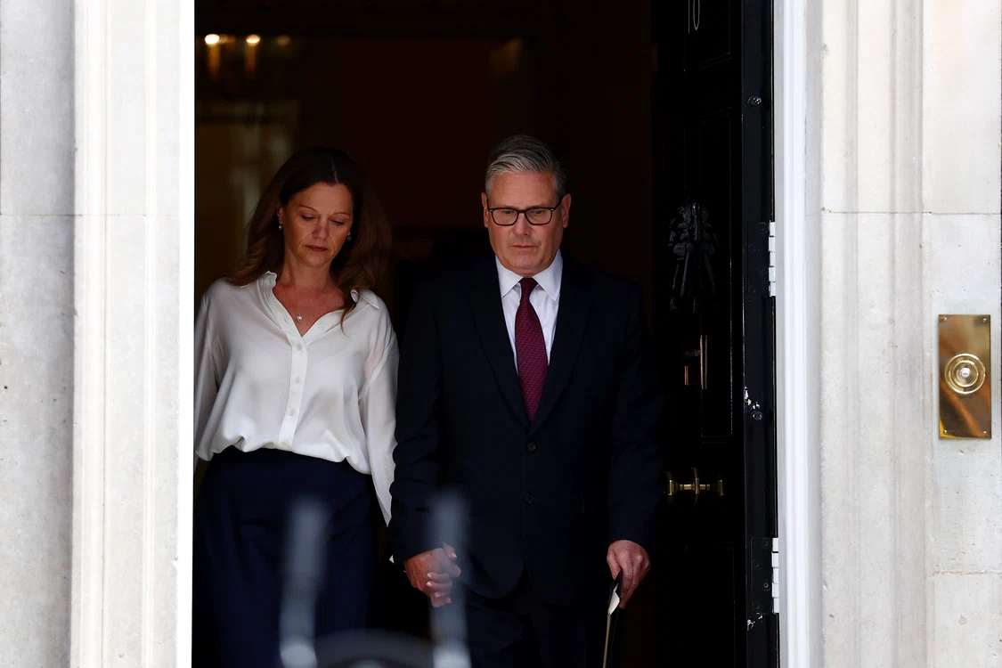 Keir Starmer și soția lui, Victoria GettyImages 2282725200 jpg