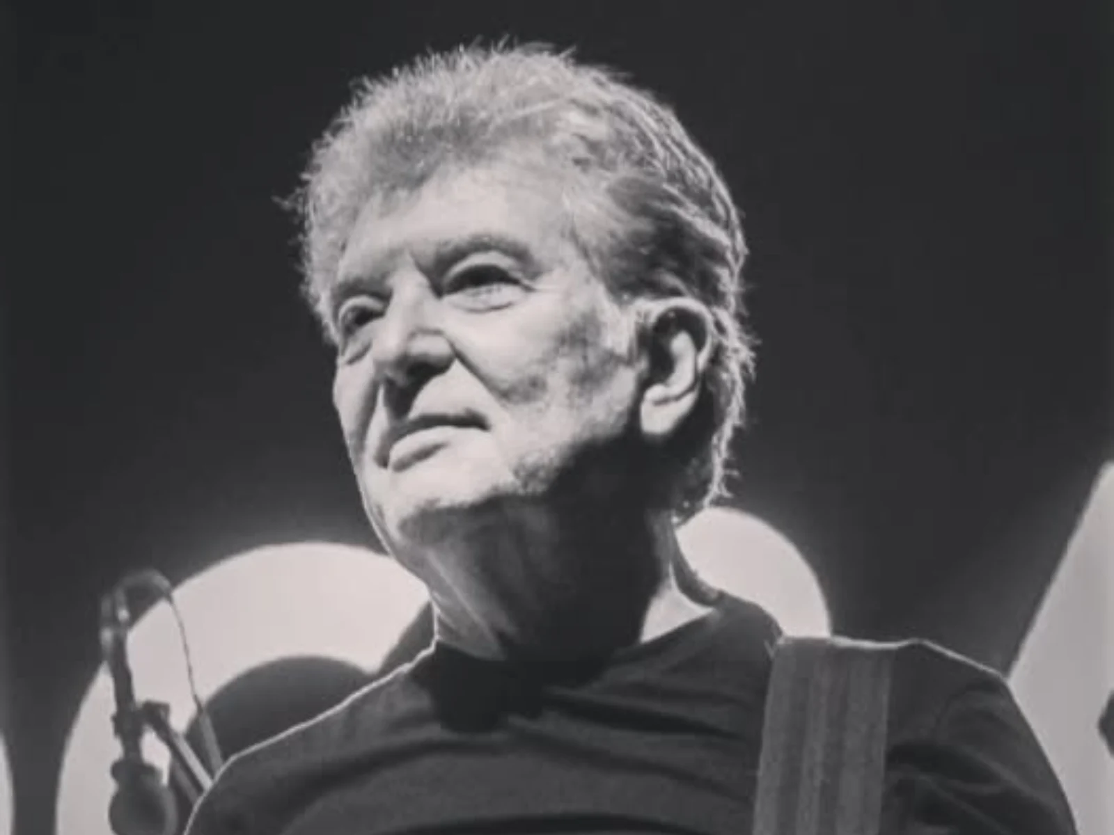 Când și unde pot veni fanii Holograf să-și ia rămas bun de la Iulian Mugurel Vrabete. „Ne ajută mult să simțim cât de mulți oameni l-au iubit”