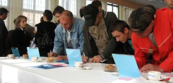 Bistriţa: Mâine, locuri de muncă pentru absolvenţi