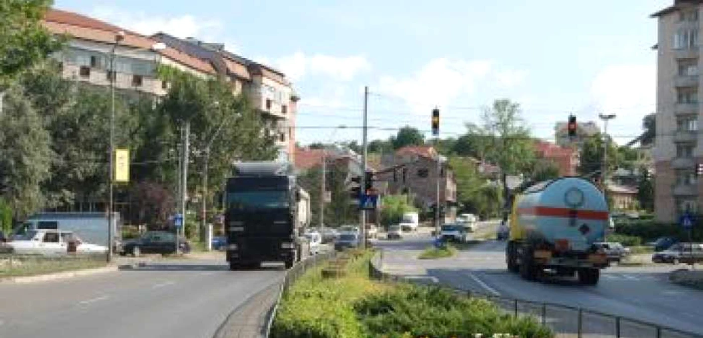 Slatina: Tirurile, camionele şi microbuzele au interzis prin centru