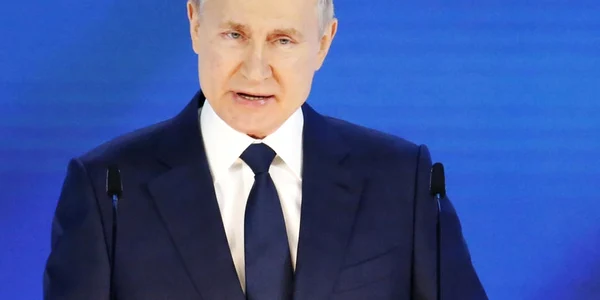 Vladimir Putin sustiand discursul catre natiune FOTO EPA-EFE