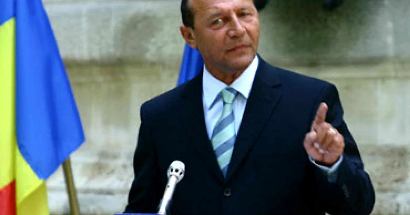 Soluţia lui Băsescu: un ministru de Interne independent sau din opoziţie