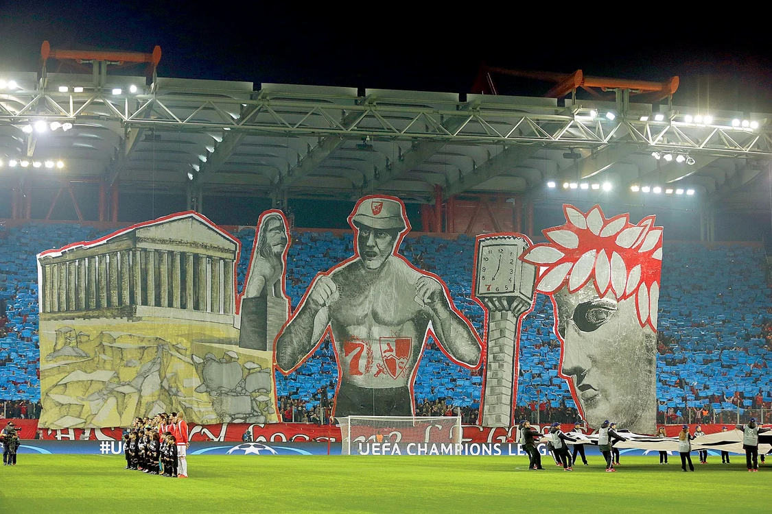 Coregrafia fanilor greci a făcut înconjurul lumiiFOTO: AP
