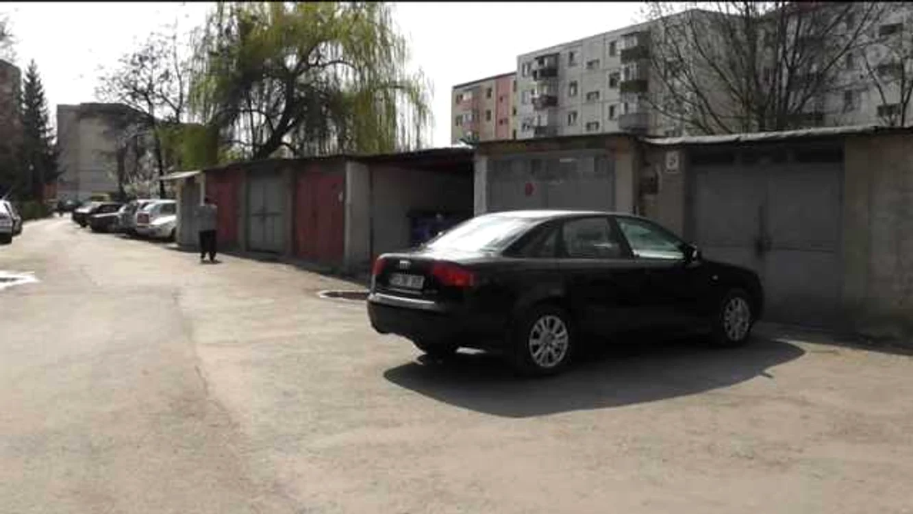 Garajul blocat l-a scos din minţi pe un ieşean FOTO Arhivă