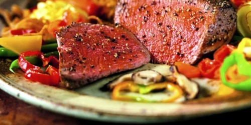 muschi de vita cu ardei gras in trei culori