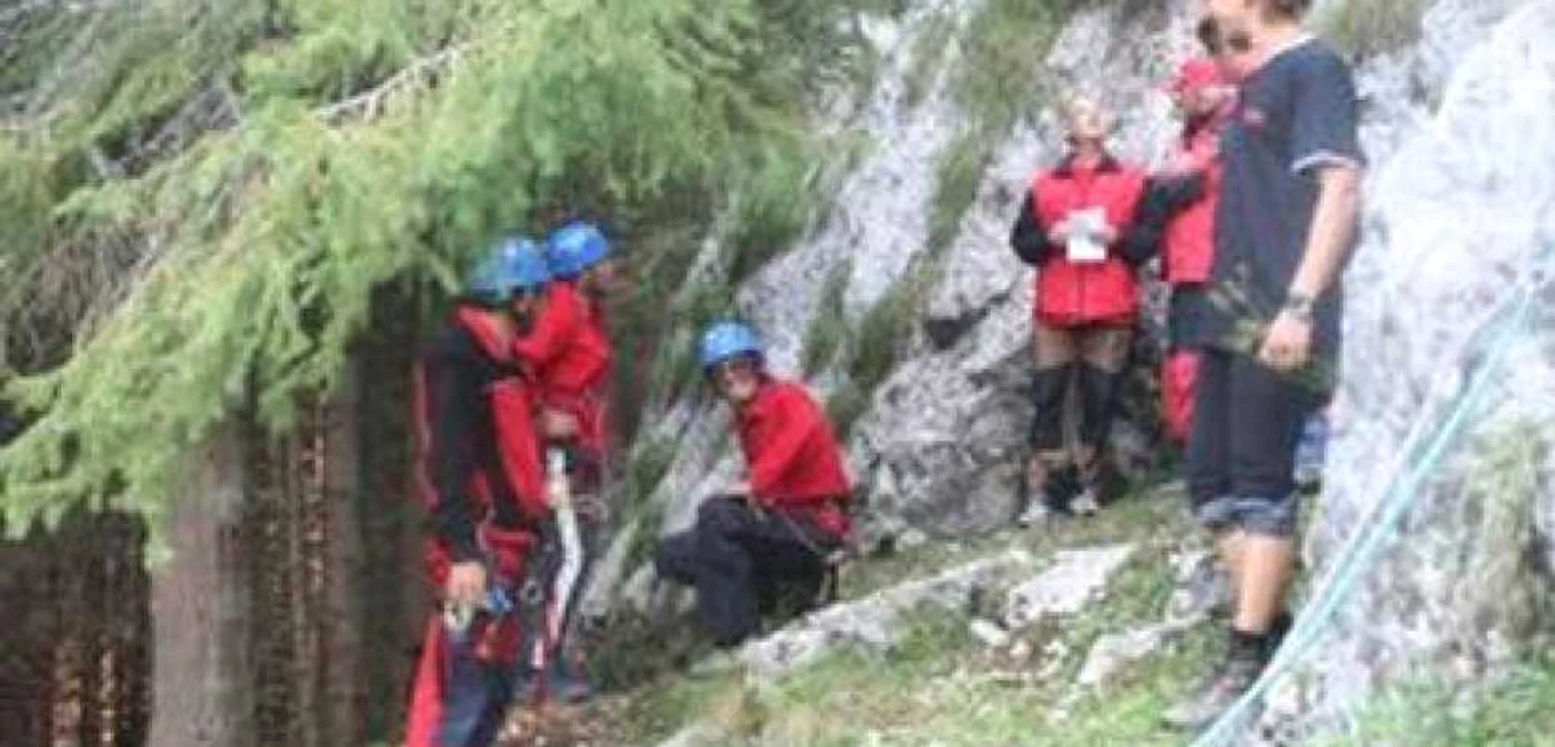 Neamţ: Salvamontiştii au abandonat căutările celor două familii din Galaţi date dispărute în Durău