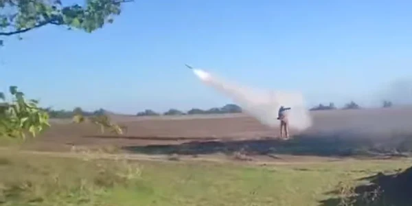 Forțele armate ale Ucrainei au doborât o rachetă de croazieră folosind un sistem antiaerian portabil Foto: captura video
