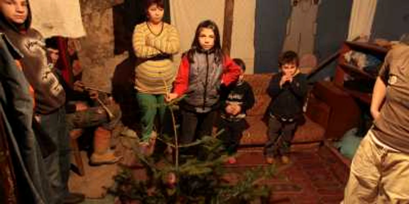 Cei cinci copiii ai familiei Czanka îşi vor petrece Crăciunul în casa unchiului lor.