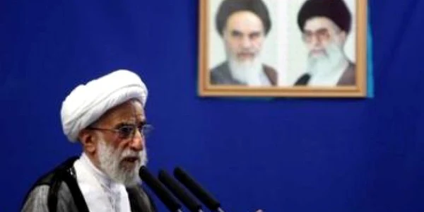 Liderul suprem iranian confirmă realegerea preşedintelui Ahmadinejad