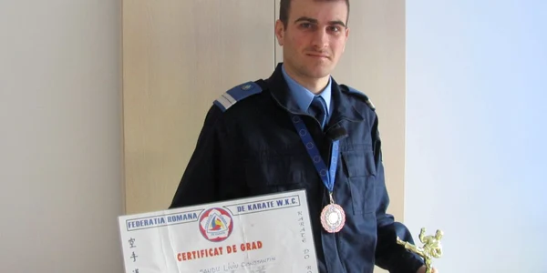 Liviu deţine centrura neagră 1 Dan din 2007  foto: M. Iosif