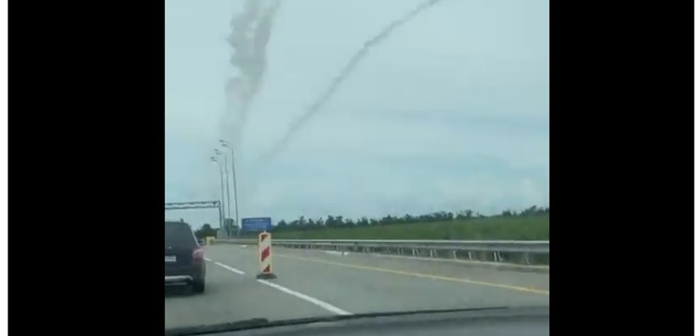 Noi bombardamente în zona podului Kerci. Rușii îi acuză pe ucraineni de atac VIDEO