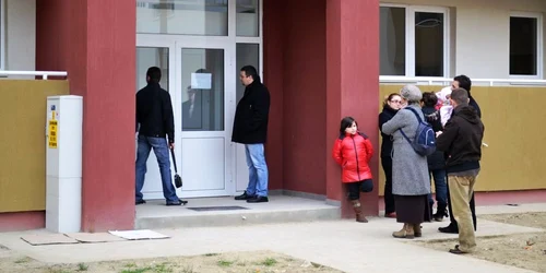 Blocurile ANL nu sunt branşate la utilităţi