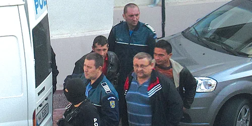Dacă şapte poliţişti au fost trimişi în judecată, ceilalţi patru au fost scoşi de sub urmărire penală