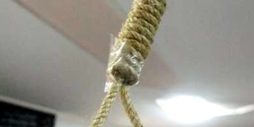 Nu se cunosc motivele pentru care bărbatul şi-a luat viaţa