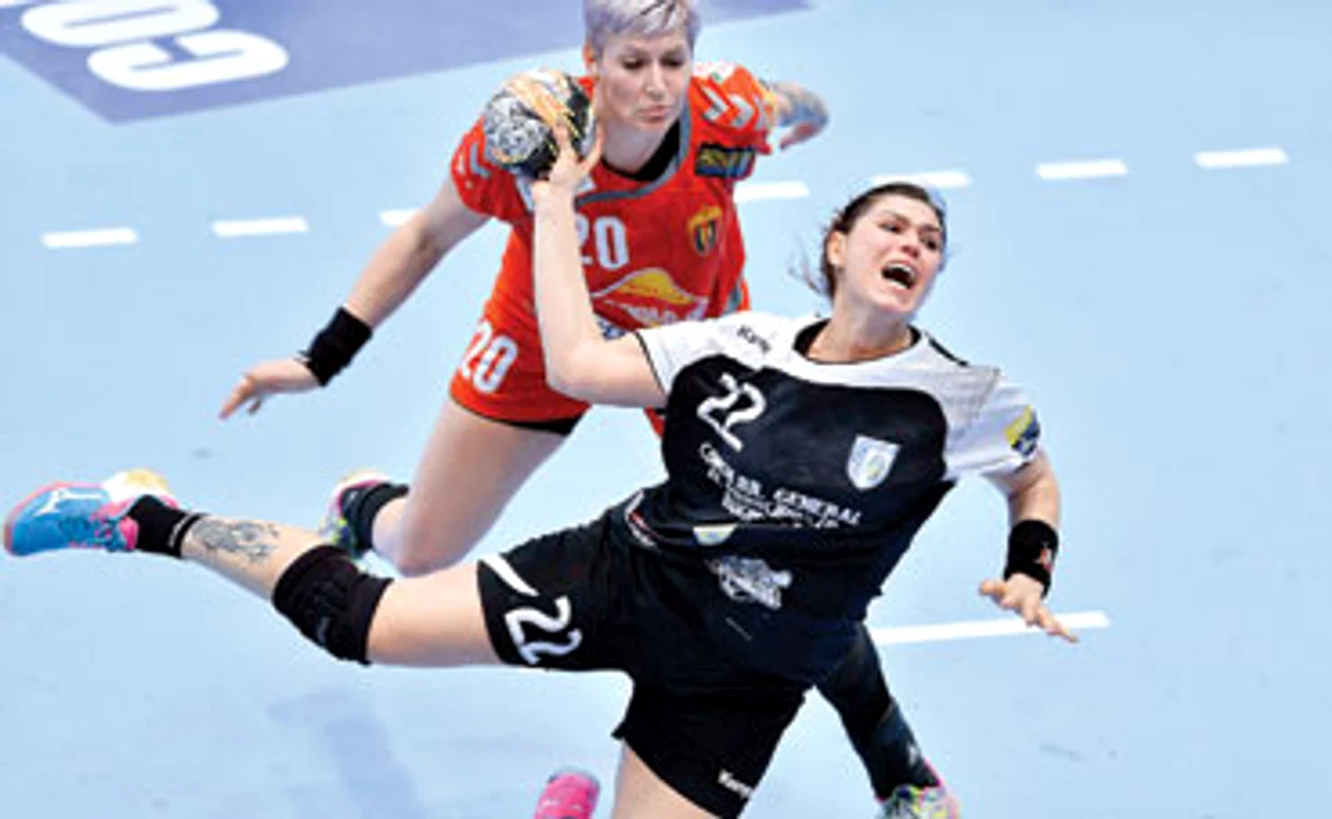 
    Oana Manea şi coechipierele ei vor avea un meci de foc în sferturile Ligii CampionilorFoto: Sportpictures.eu  