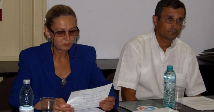 Liliana Fleancu, preşedintele CPM Mehedinţi, alături de vicepreşedintele Dan Ciurel FOTO Corina Macavei