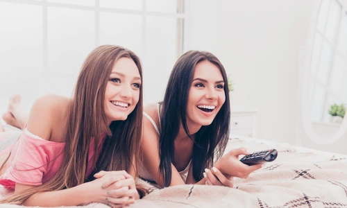 1 privit la televizor jpg jpeg