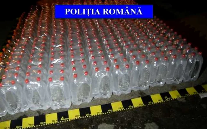 Întreaga cantitate de alcool a fost confiscată FOTO Arhivă Poliţia Română