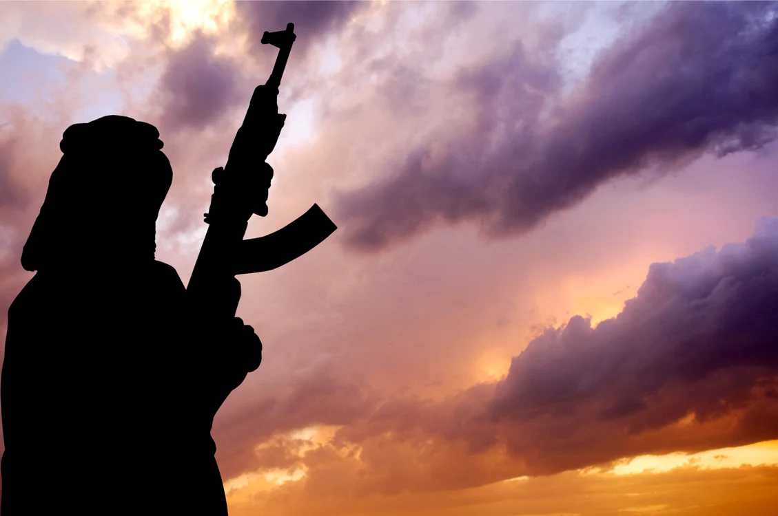 
    Un irakian care ajuta membri al-Qaeda să vină în România  