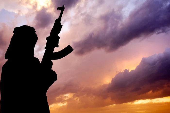 
    Un irakian care ajuta membri al-Qaeda să vină în România  