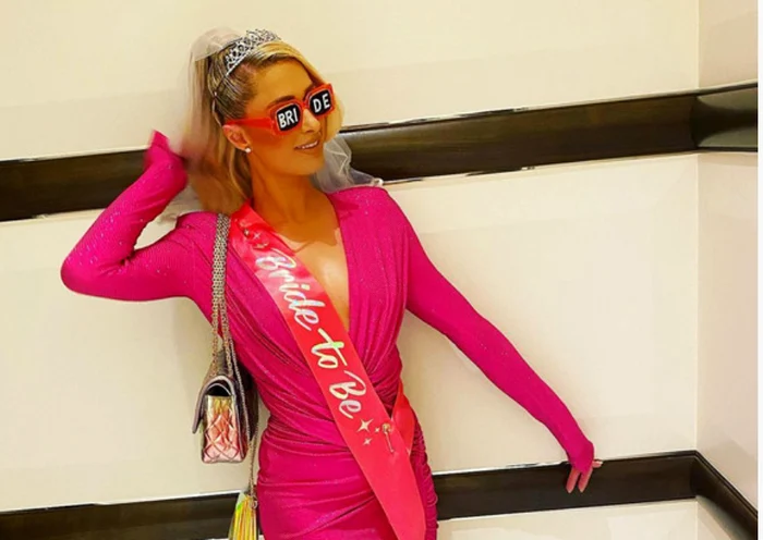 Paris a avut o ţinută sexy la petrecerea burlăciţelorFotografii: Instagram
