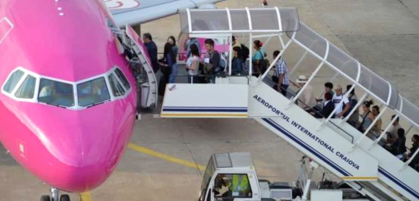 Aeroportul din Craiova Foto
