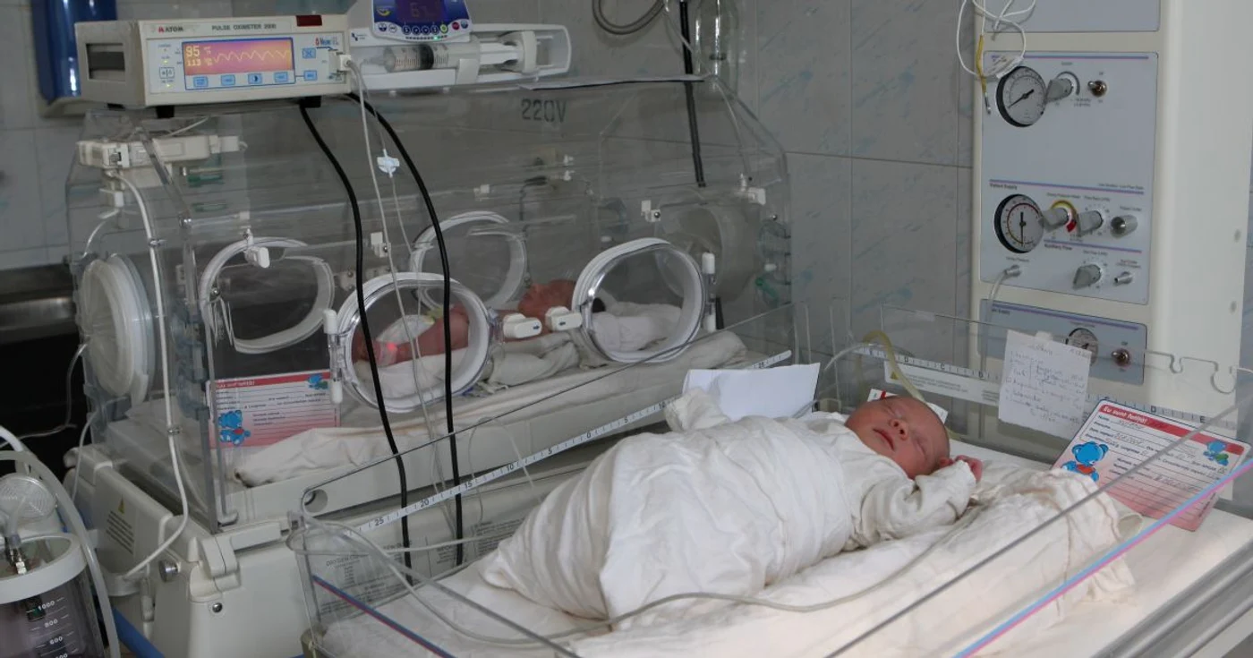 Nou-născuţii prematuri din incubatoarele secţiei Neonatologie vor fi transferaţi la Spitalul de Urgenţă pentru Copii