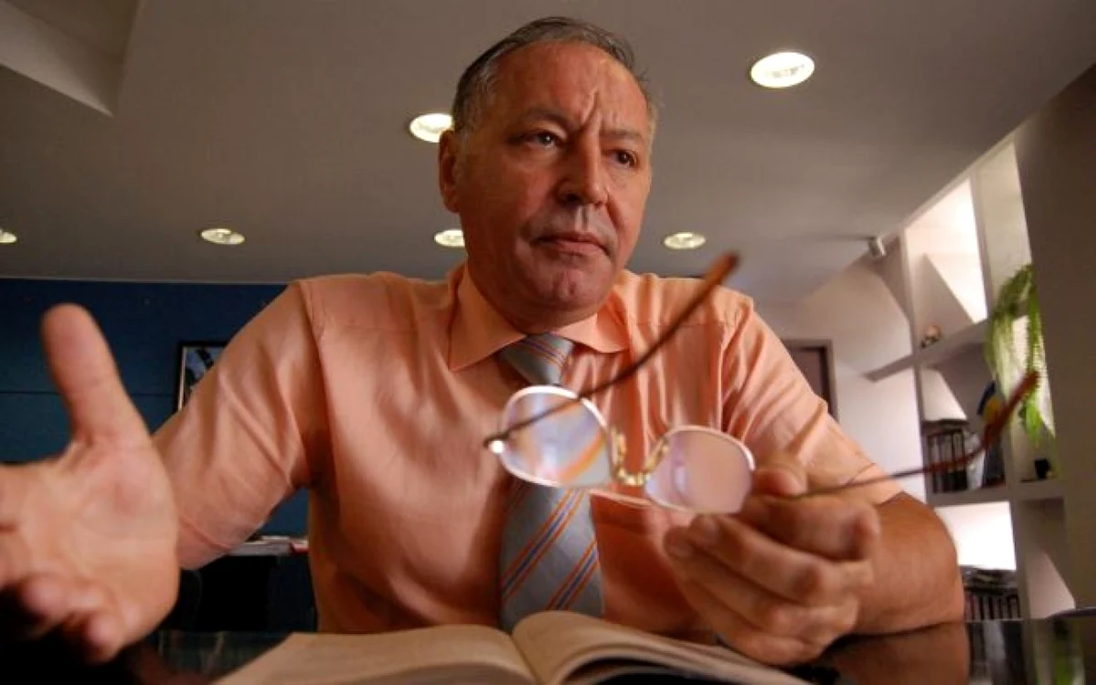 Securistul Hertei Muller şi al lui Laszlo Tokes crede că Darius Vâlcov e „lucrat” de reprezentanţii FMI