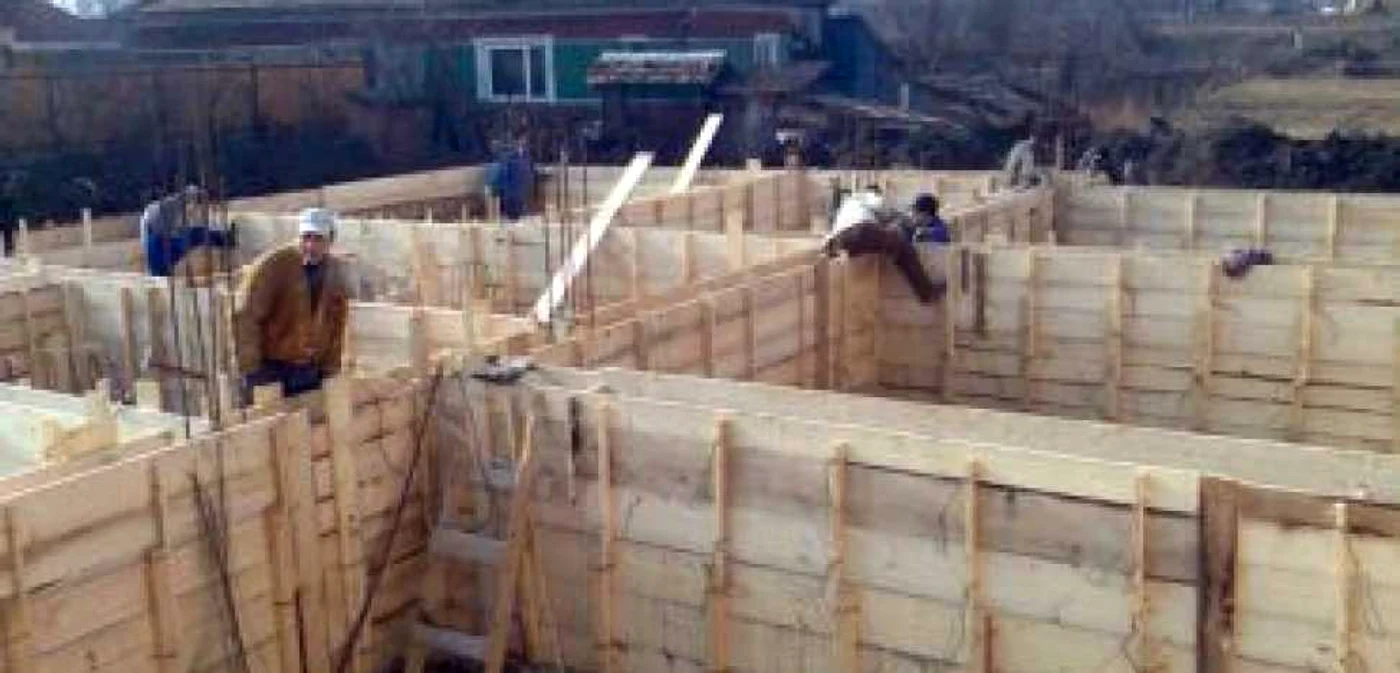 Botoşani: Firmele de construcţii au concediat 400 de angajaţi