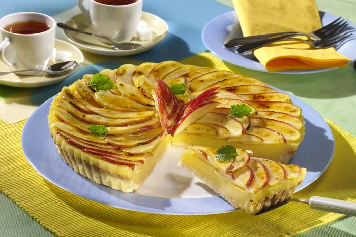 tarta de mere cu vanilie jpeg