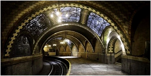 http://www.lifedaily.com/wp-content/uploads/2013/04/nyc_city_hall_station-680x340.jpg