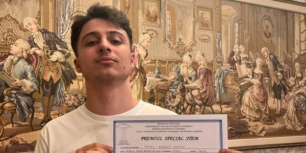 robert pavel elev intors din canada foto arhiva personala jpg