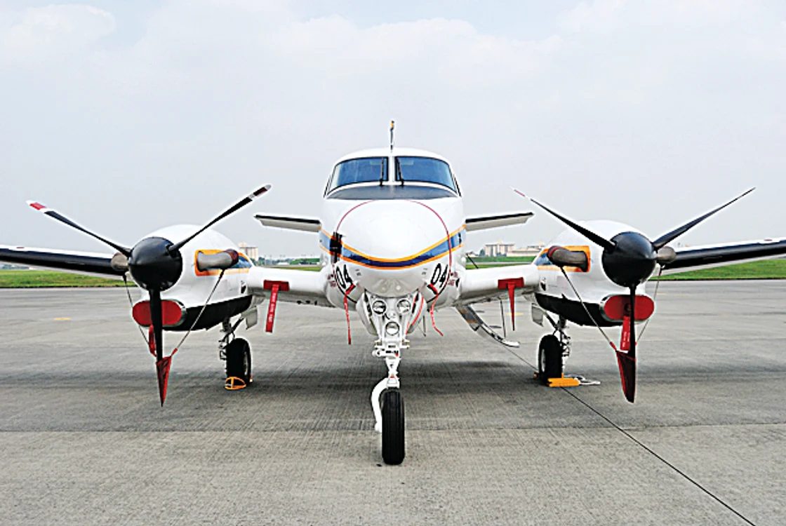 Aşa arată aeronava care aduce ploaia