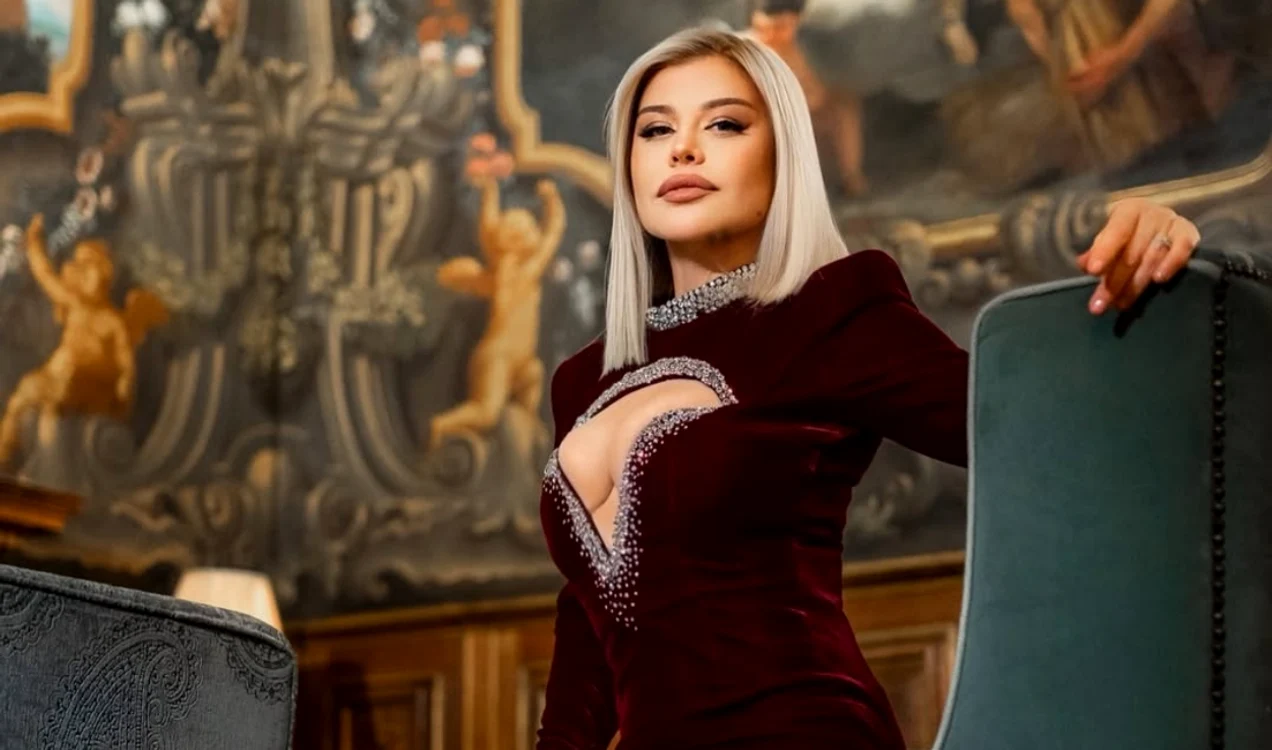 Loredana Groza s-a dus la filmări cu elicopterul / foto: arhiva Click!