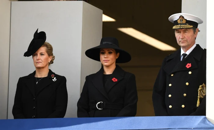 Ducesa Meghan, alături de contesa de Wessex şi de Sir Timothy Laurence FOTO Guliver/Getty Images