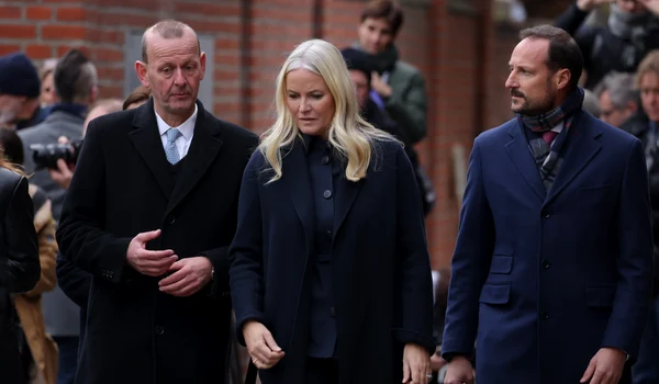 Prințesa Mette Marit în doliu și Prințul Haakon GettyImages 1783682474 jpg