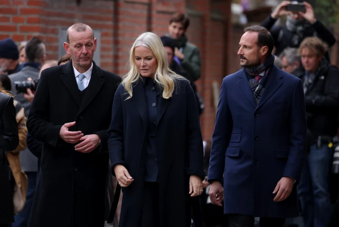Prințesa Mette Marit în doliu și Prințul Haakon   GettyImages 1783682474 jpg