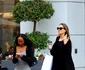 Angelina Jolie și Zahara la cumpărături. FOTO: Profimedia