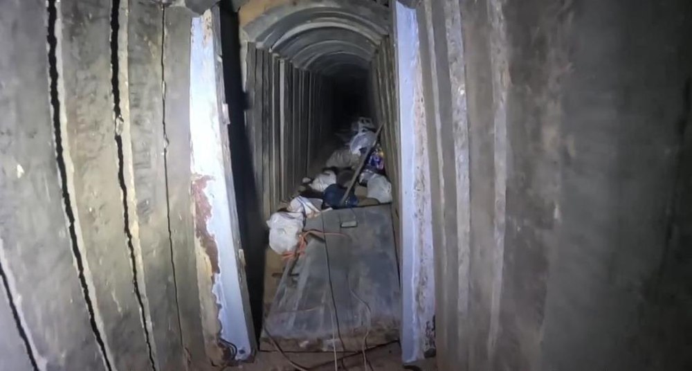Israelul a prezentat o înregistrare cu tunelul în care au fost ţinuţi cei şase ostatici înainte de a fi ucişi 