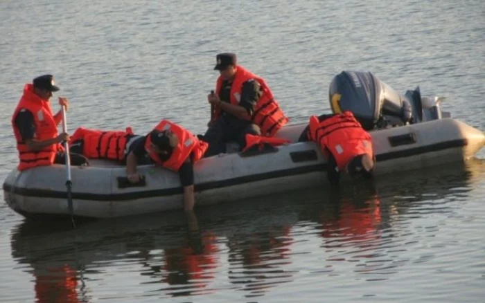 Polonezul a fost găsit înecat într-un lac de lângă Craiova